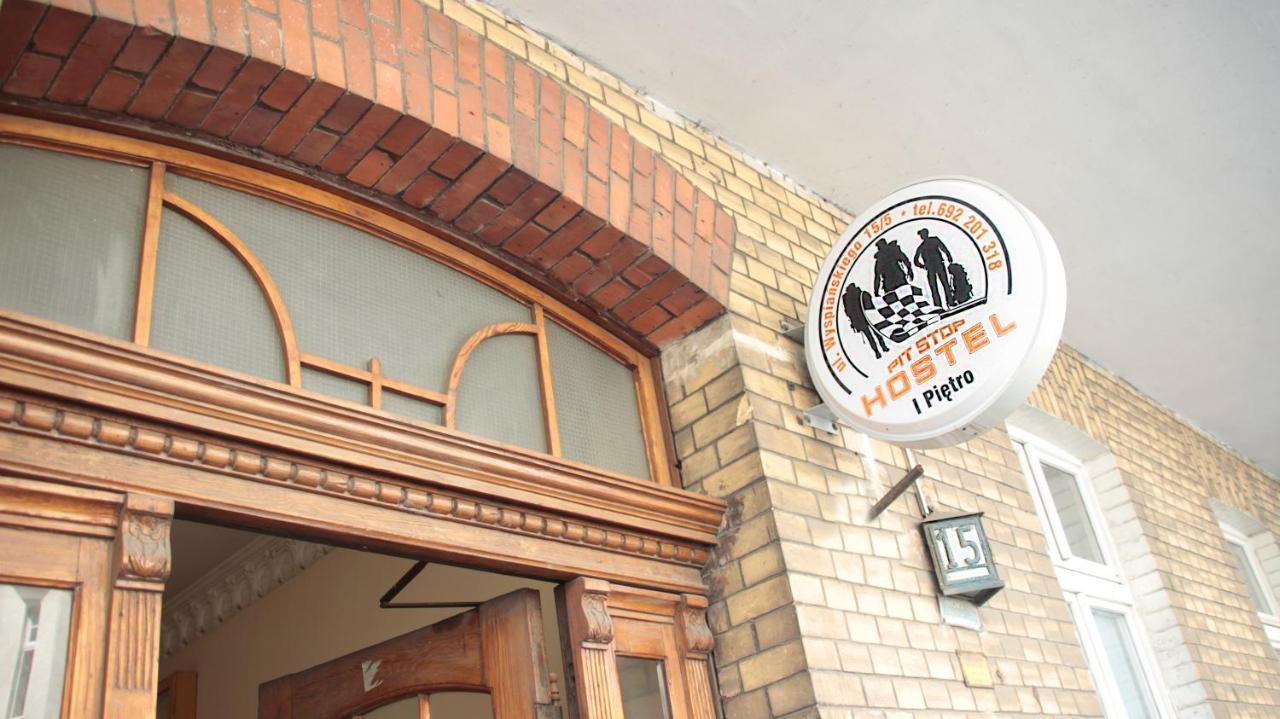 Pit Stop Hostel ポズナン エクステリア 写真